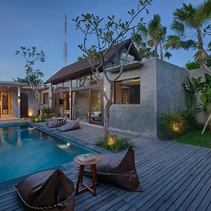 Taman Dharmawangsa نوسا دوا